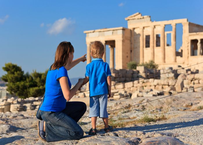 family athens3 NadyaEugene shutterstock